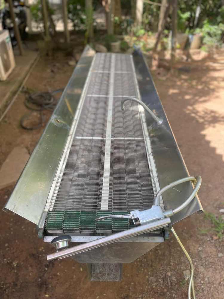 Stainless steel conveyor belt machine